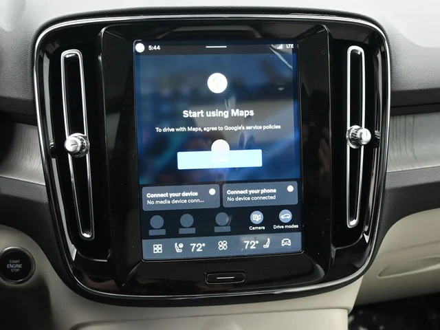 Nuevos VOLVO XC40 à Estados chez autogozo