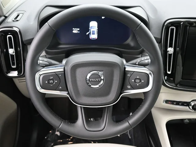 Nuevos VOLVO XC40 à Estados chez autogozo