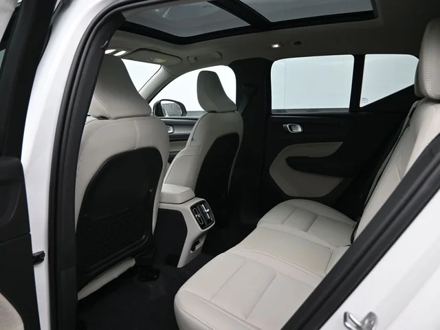 Nuevos VOLVO XC40 à Estados chez autogozo