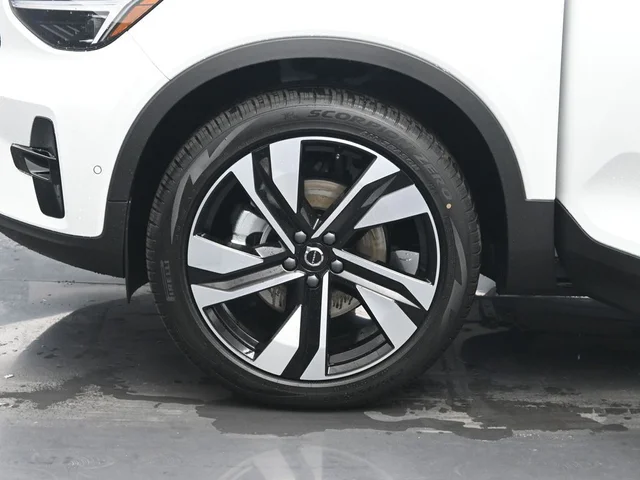 Nuevos VOLVO XC40 à Estados chez autogozo