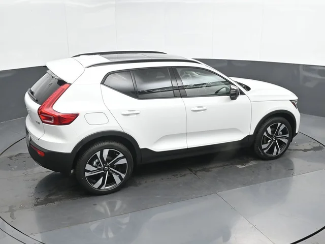 Nuevos VOLVO XC40 à Estados chez autogozo