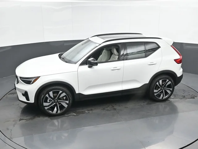 Nuevos VOLVO XC40 à Estados chez autogozo