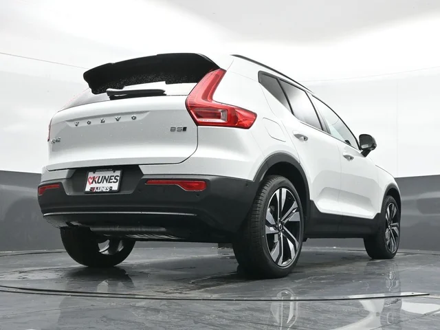 Nuevos VOLVO XC40 à Estados chez autogozo