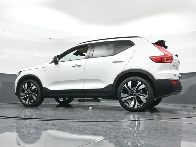 Nuevos VOLVO XC40 à Estados chez autogozo