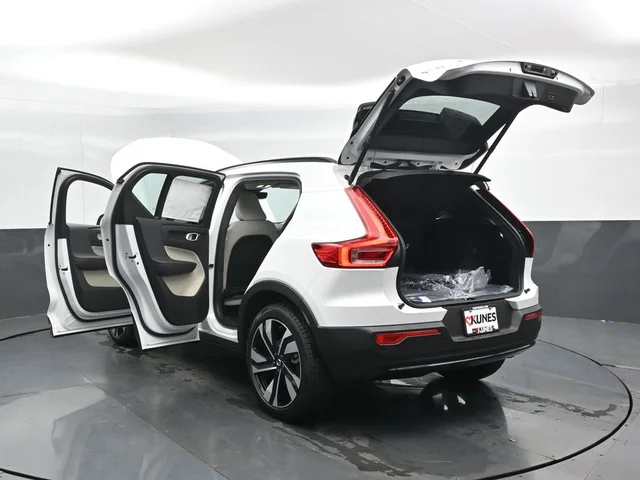 Nuevos VOLVO XC40 à Estados chez autogozo
