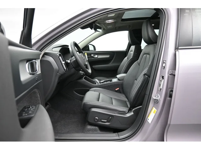Nuevos VOLVO XC40 à Estados chez autogozo