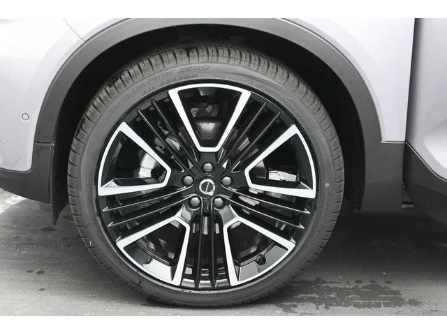 Nuevos VOLVO XC40 à Estados chez autogozo