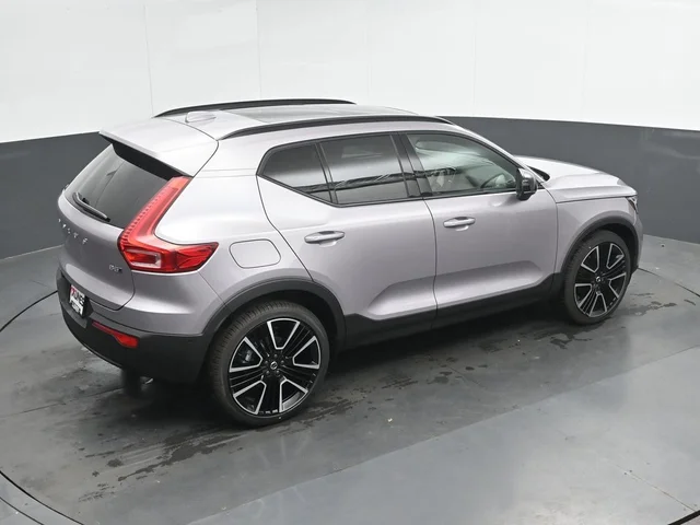 Nuevos VOLVO XC40 à Estados chez autogozo
