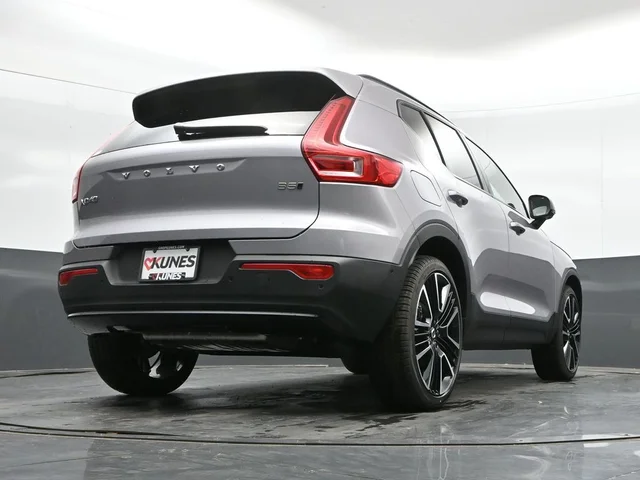 Nuevos VOLVO XC40 à Estados chez autogozo