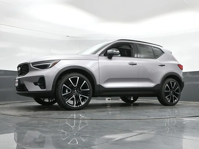 Nuevos VOLVO XC40 à Estados chez autogozo