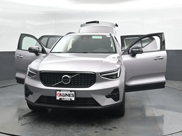 Nuevos VOLVO XC40 à Estados chez autogozo