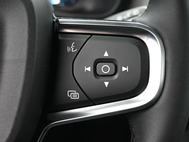 Nuevos VOLVO XC40 à Estados chez autogozo