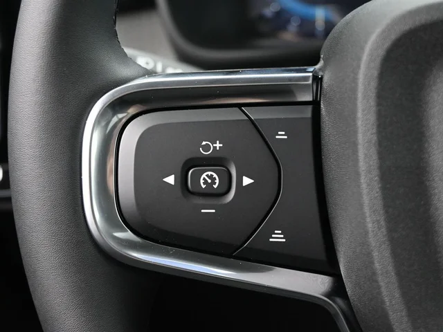Nuevos VOLVO XC40 à Estados chez autogozo