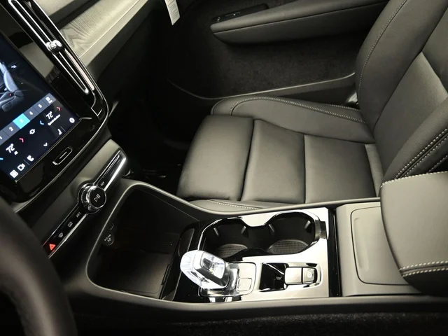 Nuevos VOLVO XC40 à Estados chez autogozo