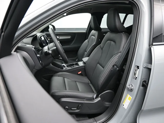 Nuevos VOLVO XC40 à Estados chez autogozo