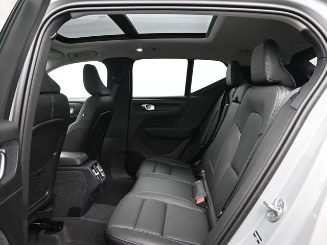 Nuevos VOLVO XC40 à Estados chez autogozo