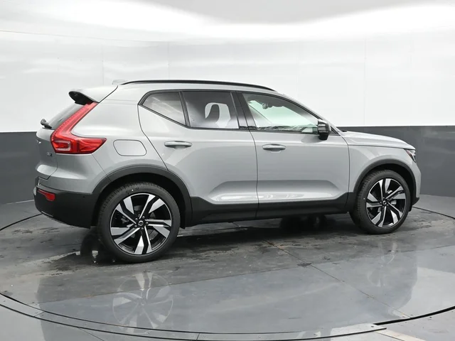 Nuevos VOLVO XC40 à Estados chez autogozo