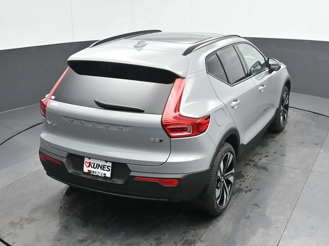 Nuevos VOLVO XC40 à Estados chez autogozo