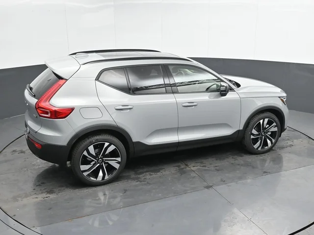 Nuevos VOLVO XC40 à Estados chez autogozo