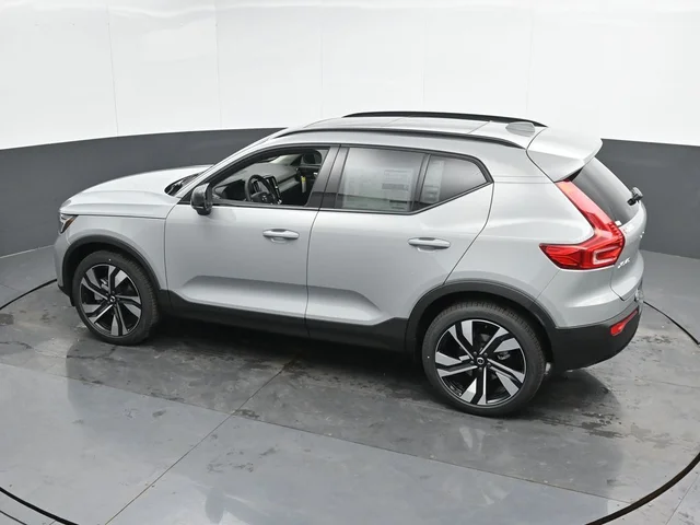 Nuevos VOLVO XC40 à Estados chez autogozo