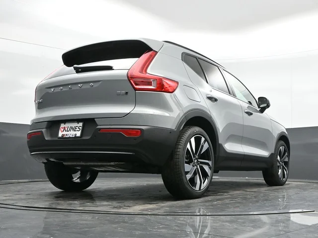 Nuevos VOLVO XC40 à Estados chez autogozo