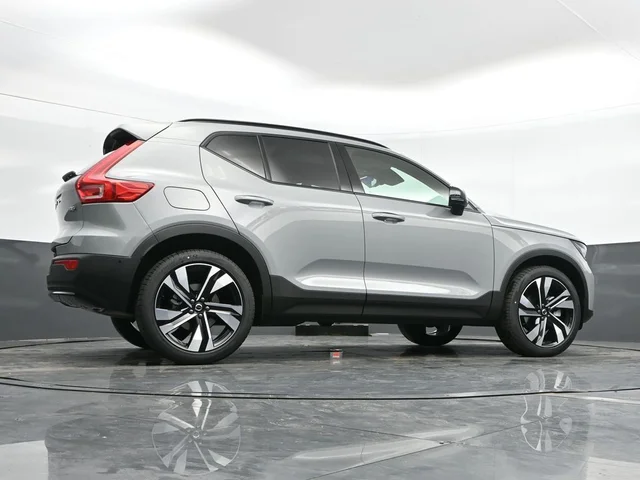 Nuevos VOLVO XC40 à Estados chez autogozo