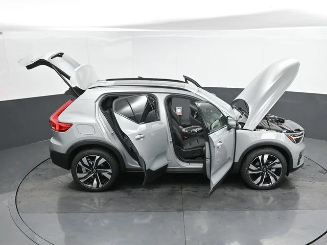Nuevos VOLVO XC40 à Estados chez autogozo
