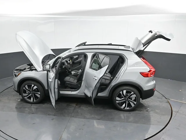 Nuevos VOLVO XC40 à Estados chez autogozo