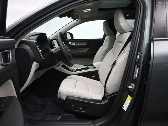 Nuevos VOLVO XC40 à Estados chez autogozo