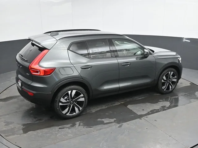Nuevos VOLVO XC40 à Estados chez autogozo
