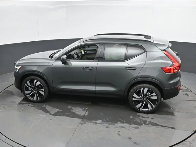 Nuevos VOLVO XC40 à Estados chez autogozo
