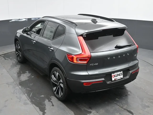 Nuevos VOLVO XC40 à Estados chez autogozo