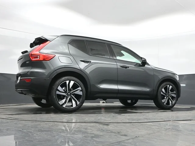 Nuevos VOLVO XC40 à Estados chez autogozo