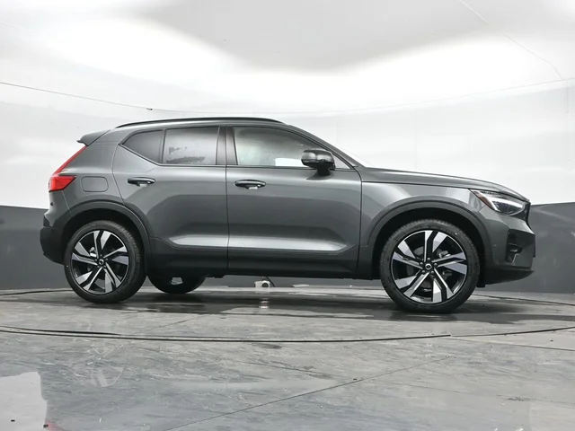 Nuevos VOLVO XC40 à Estados chez autogozo