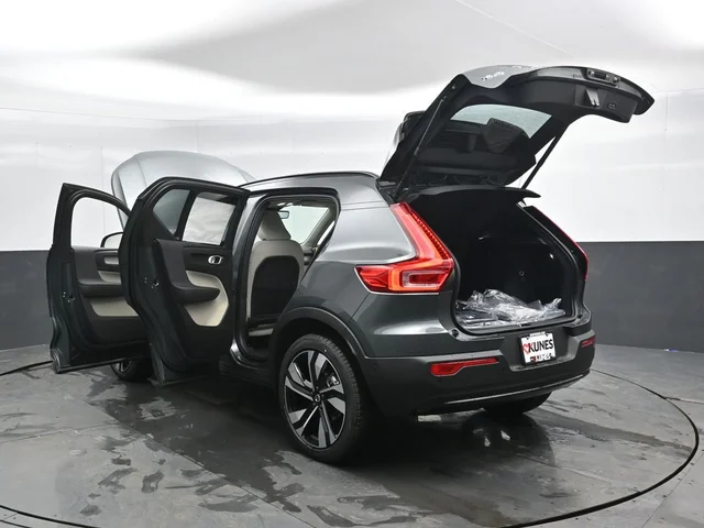 Nuevos VOLVO XC40 à Estados chez autogozo