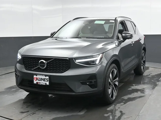 Nuevos VOLVO XC40 à Estados chez autogozo