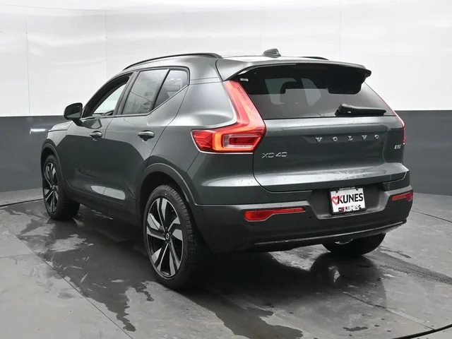 Nuevos VOLVO XC40 à Estados chez autogozo