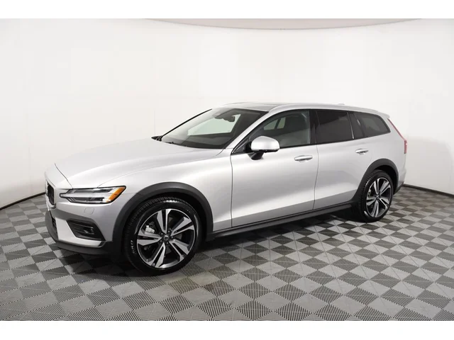SEMINUEVOS VOLVO V60 Cross Country a Estados en autogozo
