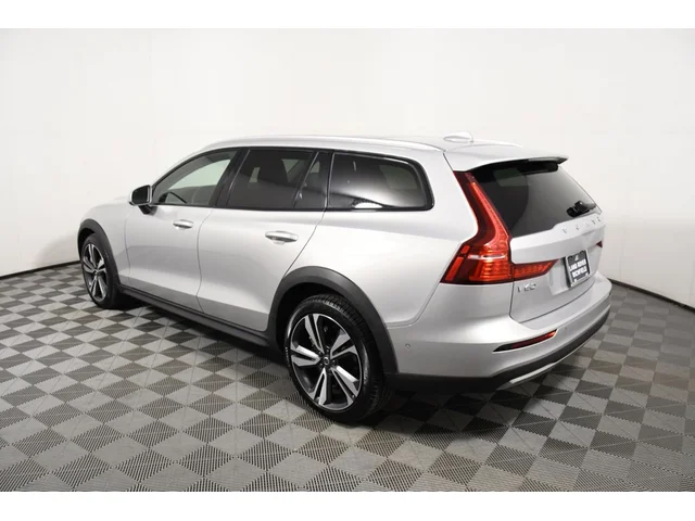 SEMINUEVOS VOLVO V60 Cross Country a Estados en autogozo