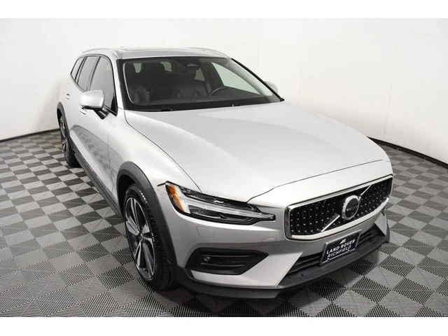 SEMINUEVOS VOLVO V60 Cross Country a Estados en autogozo