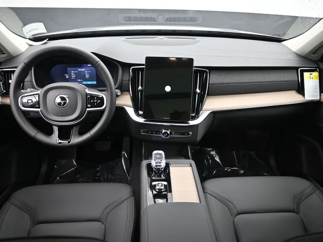 Nuevos VOLVO XC90 à Estados chez autogozo