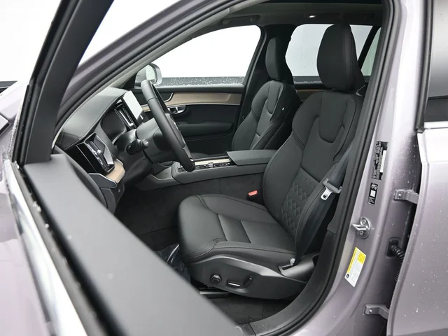 Nuevos VOLVO XC90 à Estados chez autogozo