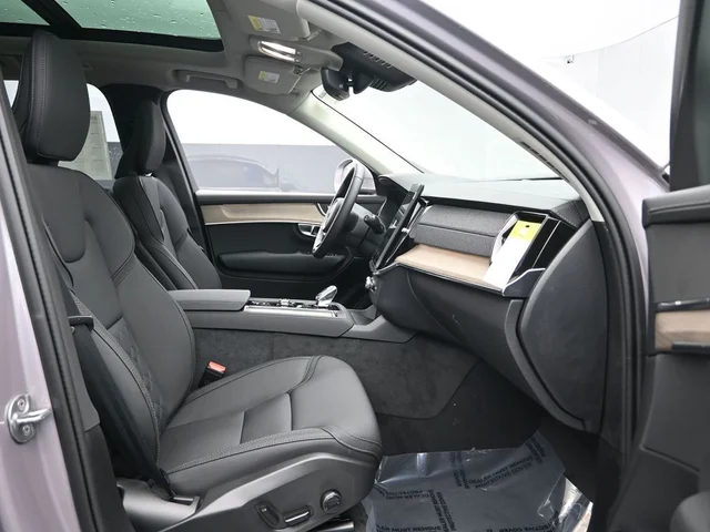 Nuevos VOLVO XC90 à Estados chez autogozo