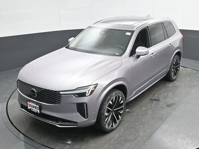 Nuevos VOLVO XC90 à Estados chez autogozo