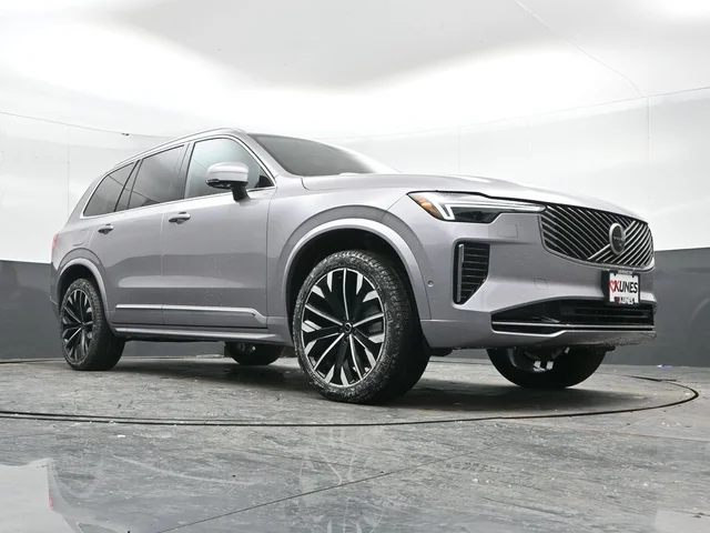 Nuevos VOLVO XC90 à Estados chez autogozo