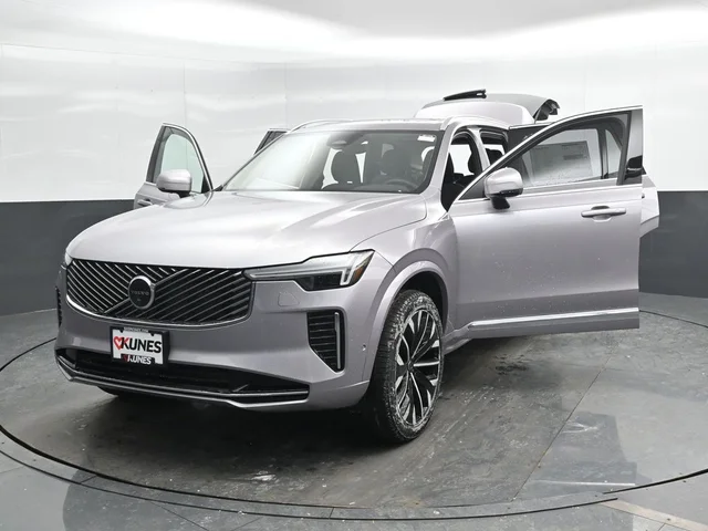 Nuevos VOLVO XC90 à Estados chez autogozo