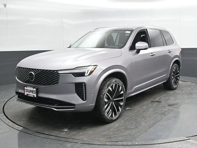 Nuevos VOLVO XC90 à Estados chez autogozo