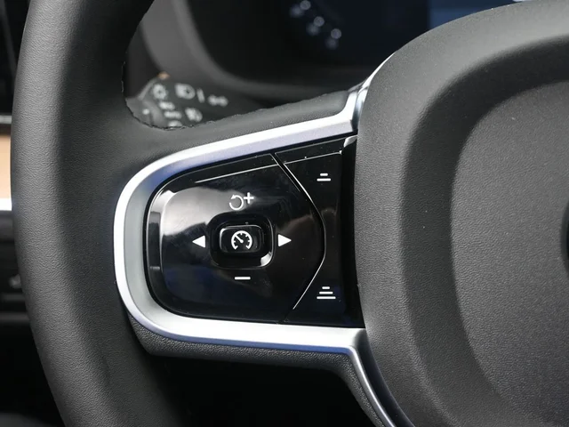Nuevos VOLVO XC60 à Estados chez autogozo