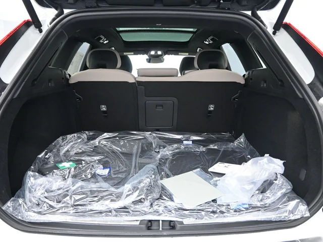 Nuevos VOLVO XC60 à Estados chez autogozo