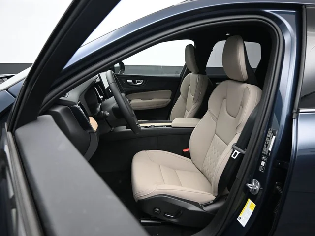 Nuevos VOLVO XC60 à Estados chez autogozo